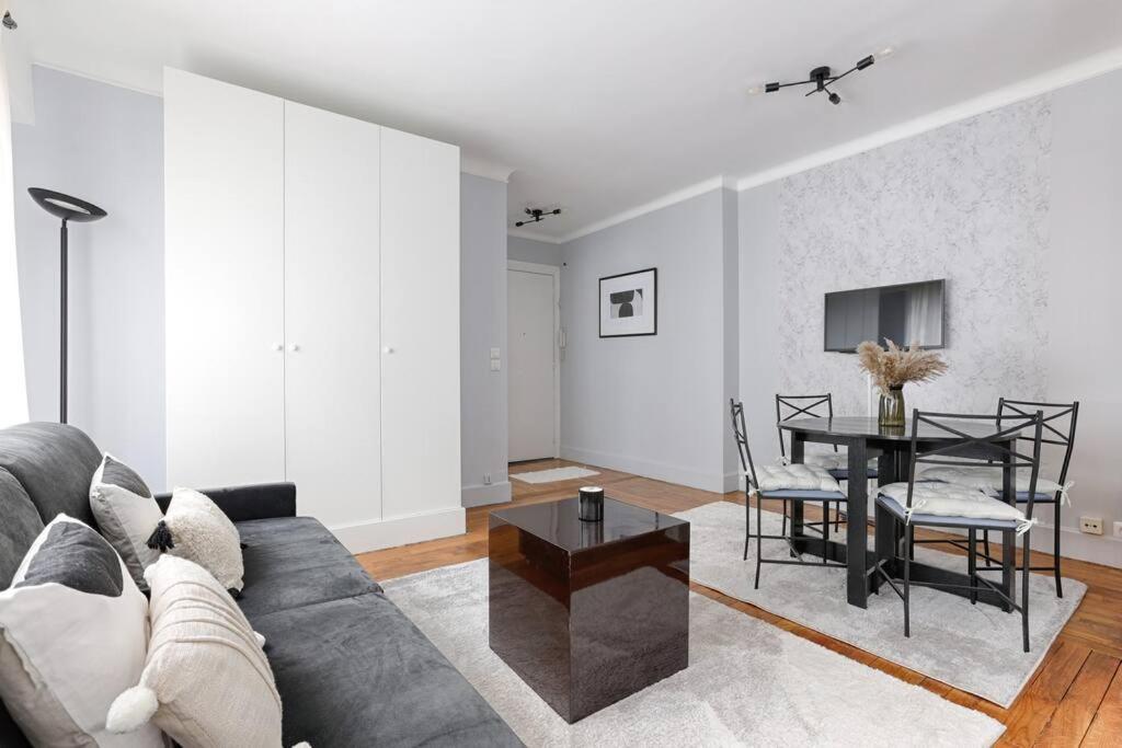 Matignon Saint-Honore : Magnifique Appartement 1Br Париж Экстерьер фото